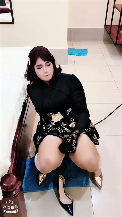 Use My High Heel Shoes To Fuck My Anal