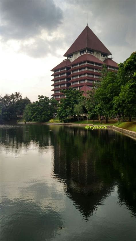 gedung rektorat ui rynari