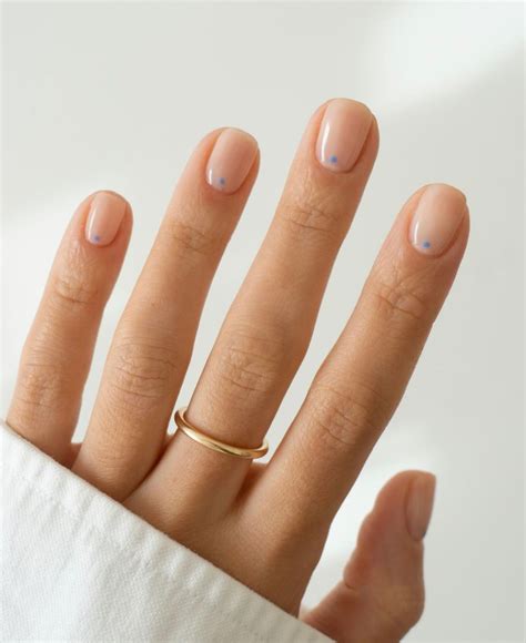 Uñas nude ideas naturales y sutiles que combinarán con todos tus looks Glamour