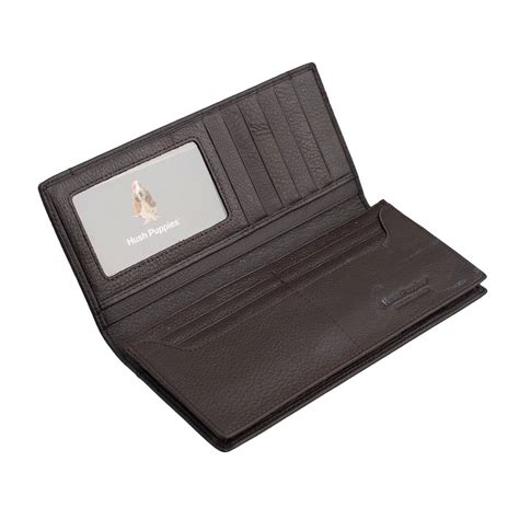 7 Best Wallets For Men in Malaysia 2022 - Top Brands and Reviews