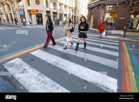 Le Marais Gay Paris Stock Photo Alamy