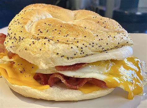 Best Bacon Egg And Cheese Los Angeles at Reba Butler blog