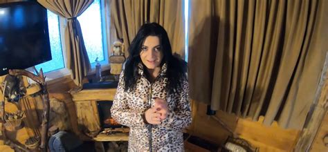 Mega Milf MilfyCalla Gets A Load Of Cum On Puffy Jacket 165 9 Pics XHamster