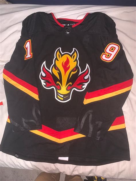 New Flames jersey gets leaked and fans have best reaction! - HockeyFeed