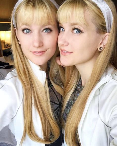 Gorgeous Blonde Twins R PrettyGirls
