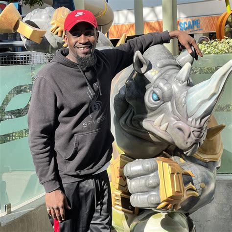 Internet users are obsessed with this new bunger meme 26