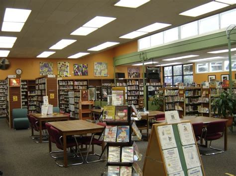 San Diego County Library Vista Branch - SRLY