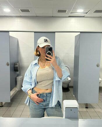 Allie Sherlock Alliesherlock Nude Onlyfans The Fappening Plus