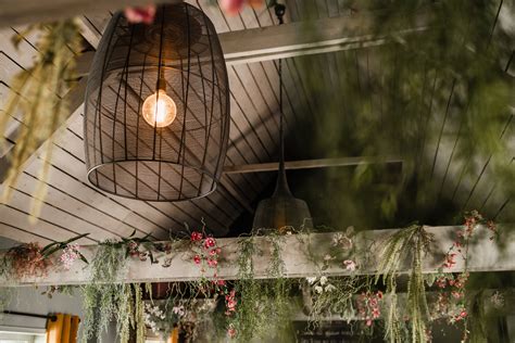 ABOUT US — DEN HERDER