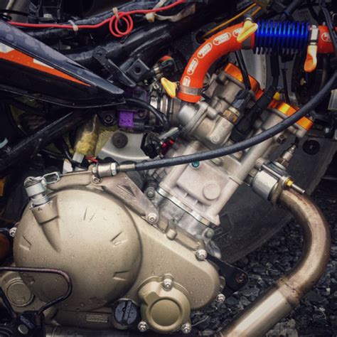 Lạnh Lẽo ft Discoball Remix Hot Tiktok Listen to music