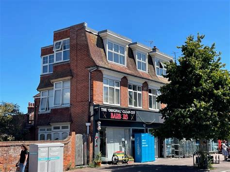 3 Bed Flat For Sale In Albert Parade Green Street Eastbourne Bn21