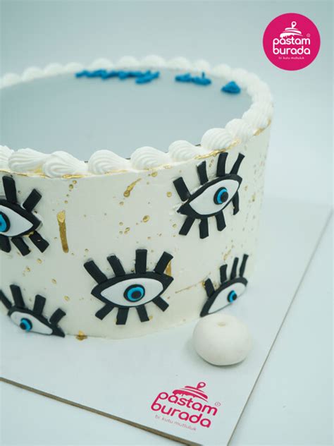 G Z Detay Naked Cake