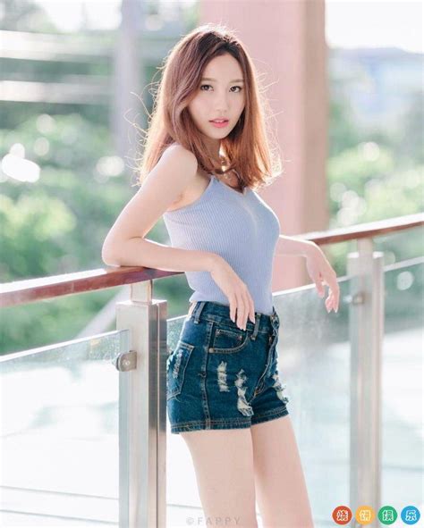 Hotgirl streamer đep như bông tuyêt trăng giưa thiên đương gai xinh Thai Lan Hot Girl