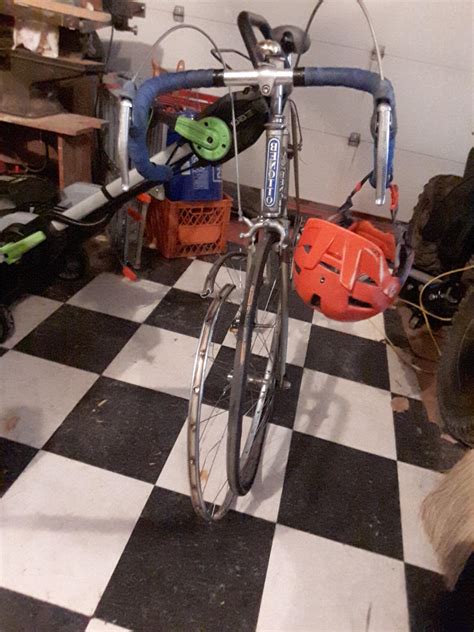 Helmets save lives. : r/bicycling