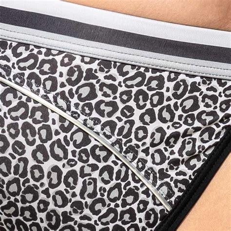 Bikini Badeslip F R Den Mann In Grauen Leoparden Look Mit Push Up Von Addicted