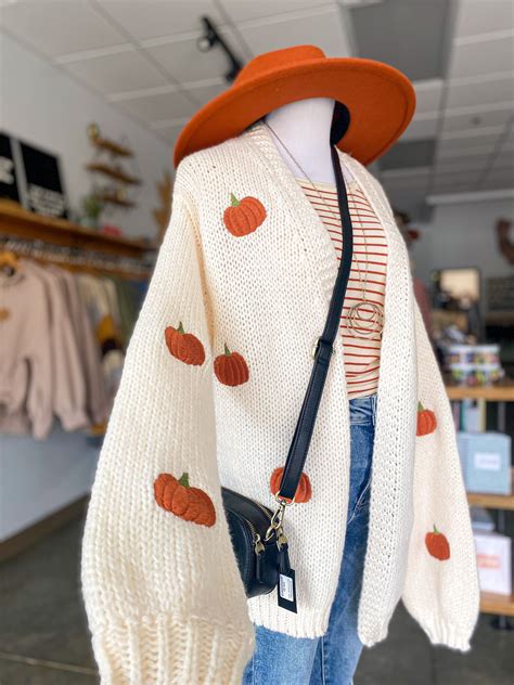 Allie Sweater in XLarge: The Ultimate Cozy Must-Have for Every Wardrobe