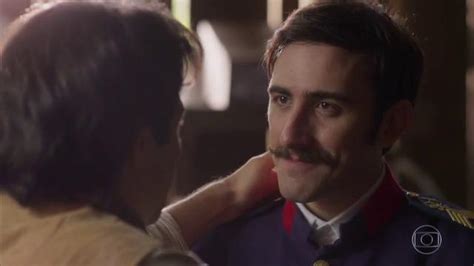 Orgulho e Paixão Luccino e Otávio protagonizam beijo gay em novela das seis Acesso Cultural