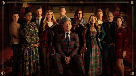 Watch The Traitors Season 1 Streaming Online | Peacock