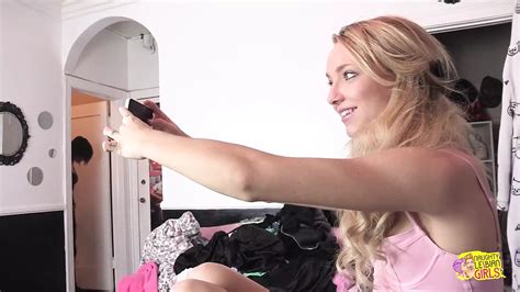 Inked Dyke Nikki Hearts Seduces The Blonde Carmen Callaway And Rails Her With A Strapon XHamster