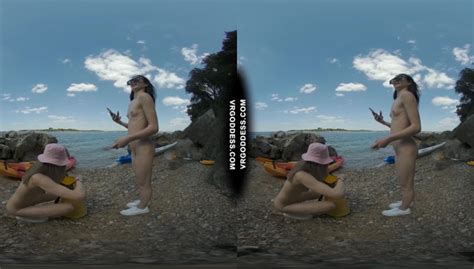 Matty And Josie Kayaking On Vacation Hiking Nude On Abandoned Island Vr Porn Video Vrporn
