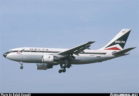 Airbus A310 222 Delta Air Lines Aviation Photo 0076691