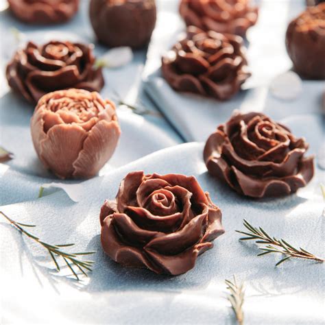 Chocolate Flowers - Living Lotus Chocolate