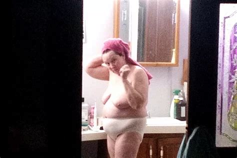 Unaware Milf ShesFreaky