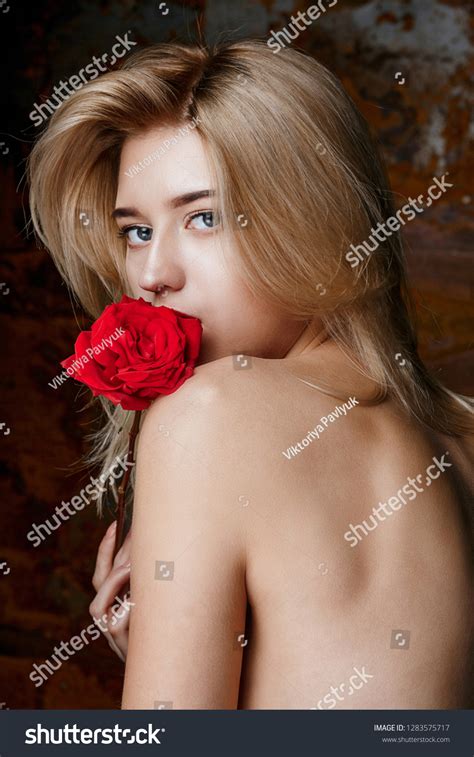 Beauty Portrait Attractive Woman Naked Shoulders Stock Photo Shutterstock