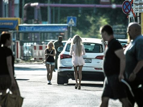 Straßenstrich in der Kurfürstenstraße Berlins Ort für Billig Sex