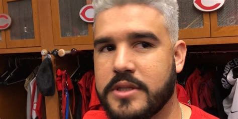 eugenio suarezs hair  reported  spring training    shape