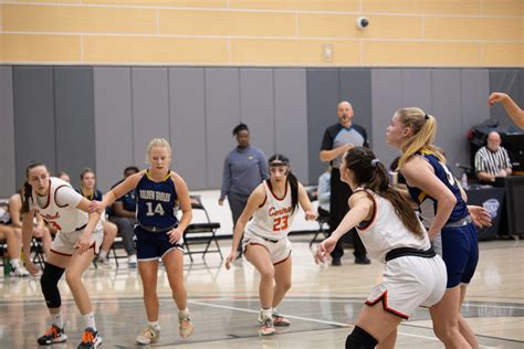 Lady Rustlers Vs Golden Eagles Central Wyoming College