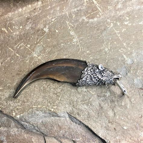 Медвежий коготь с серебряным навершием - Веселый Викинг