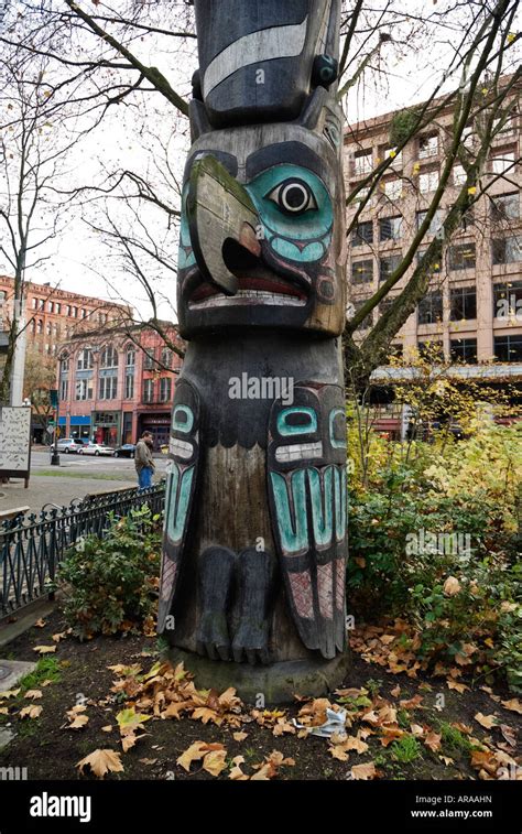 Totem Pole In Pioneer Square Seattle Washington Stock Photo Alamy