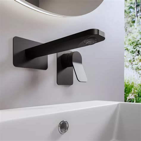 Miscelatore Lavabo A Muro Canna Cm Nero Opaco Wing