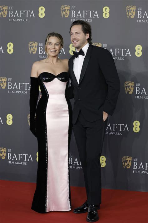 Margot Robbie Is Pregnant! - Motherly
