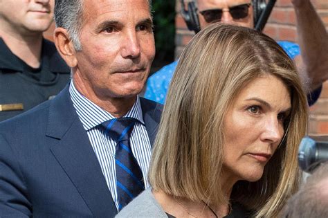 Lori Loughlin Judge Denies Request To Dismiss College Admissions