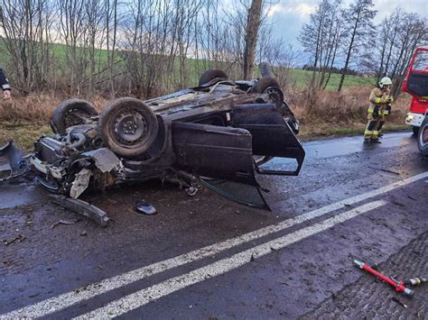 Pod Lubra Cem Dachowa O Audi Trzy Osoby Zosta Y Przewiezione Do