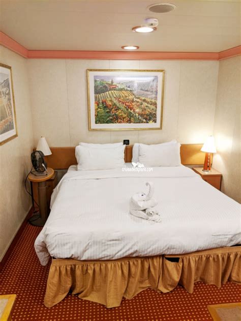 Cruise guides explain how to navigate the carnival valor deck plan 7