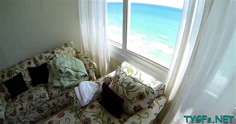 Sensational Russian Blonde Lady Jessica Malone Gets Pipe