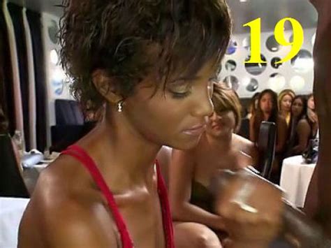 Dancing Bear Biggest Bachelorette Party Ever Page Freeones Forum The Free Sex Community