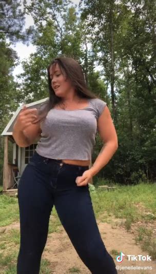 Teen Mom Jenelle Evans Twerks And Shakes In Thong Bikini As Marriage Problems With David Eason