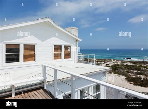 Beach House Overlooking Ocean Stock Photo Alamy