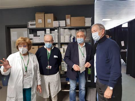 Cremona Bertolaso Visita L Hub Vaccinale Covid Alla Fiera Passione E