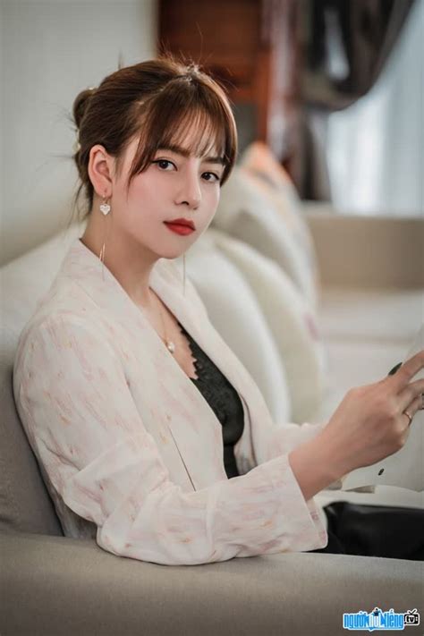 Hot Girl Nguyen Hoang Mai Ly Profile Age Email Phone And Zodiac Sign