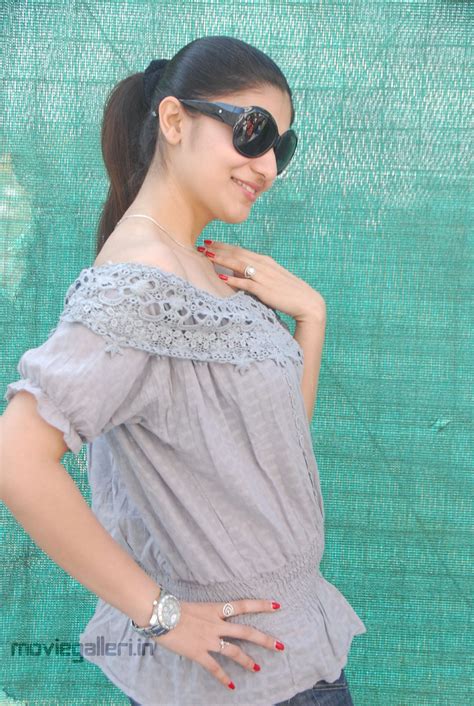 Siya Telugu Actress Hot Pics Actress Siya Hot Photos Gallery Cinindya