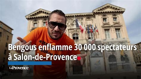 Vidéo Bengous enflamme 30 000 spectateurs à Salon de Provence