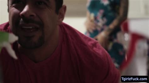 Bigassed Horny Tgirl Foxxy Bangs Hunk Plumpers Tight Asshole