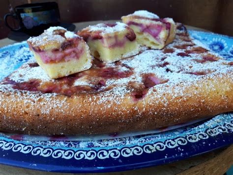 Рецепт нарезного вишневого пирога с фото пошагово на Вкусном Блоге
