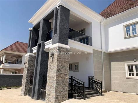 For Sale 4 Bedrooms Fully Detached Duplex With 2 Parlours And