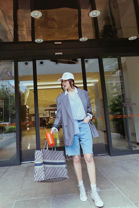 Thanh Hằng đích thị là báu vật Vbiz cân mọi phong cách đến khi diện bikini ai cũng bật ngửa